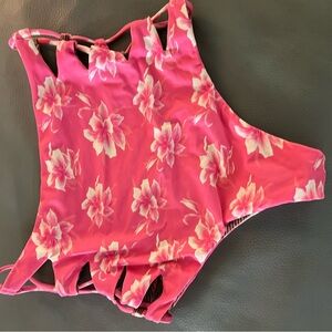 Acacia Queens bottoms